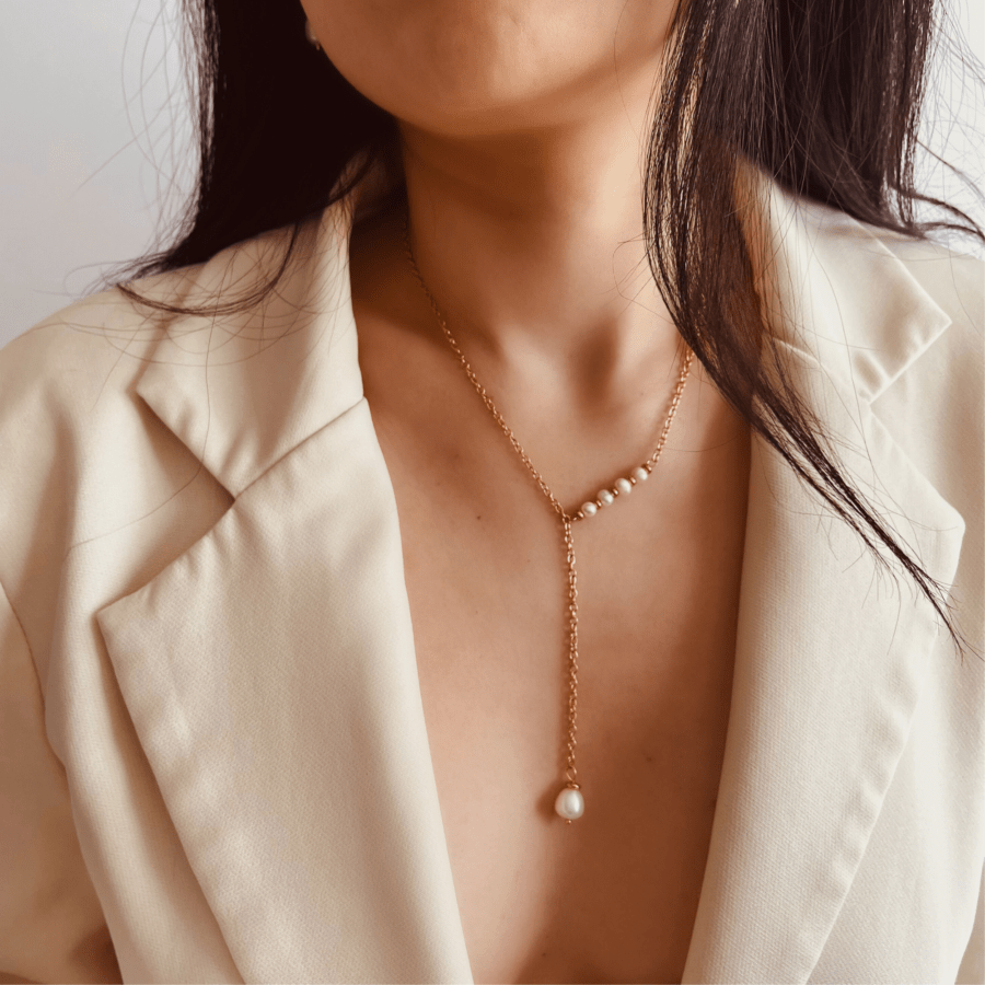 RUE Necklace - Lariat Pearl Necklace