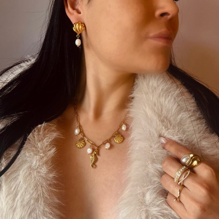 NOA Necklace and Earrings Set - Image 2